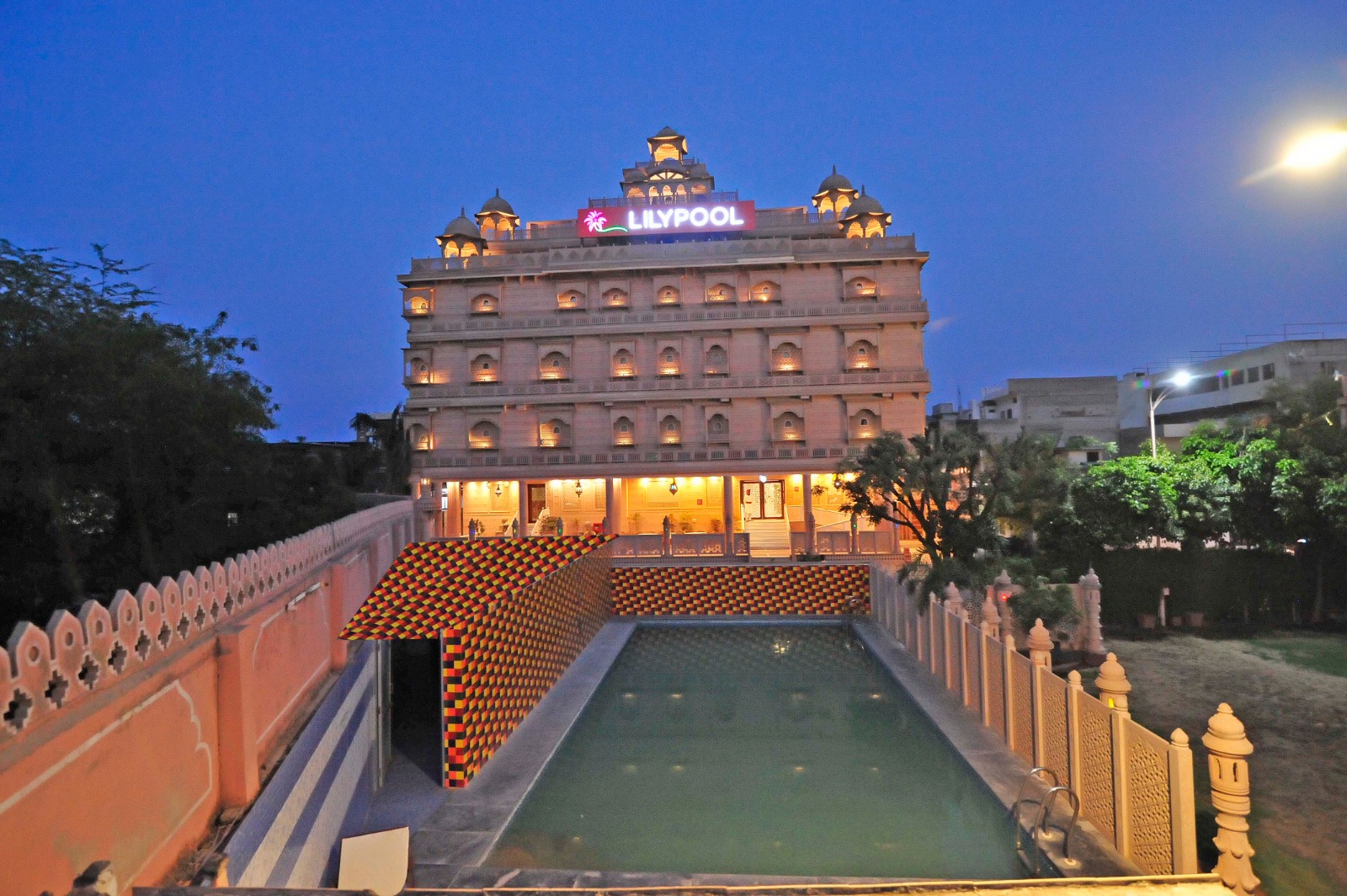 <br />
<b>Warning</b>:  Undefined array key 